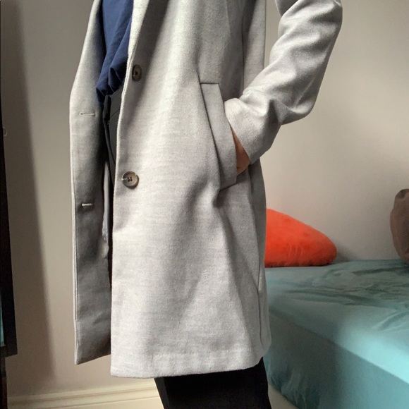 Long grey coat - Picture 3 of 8